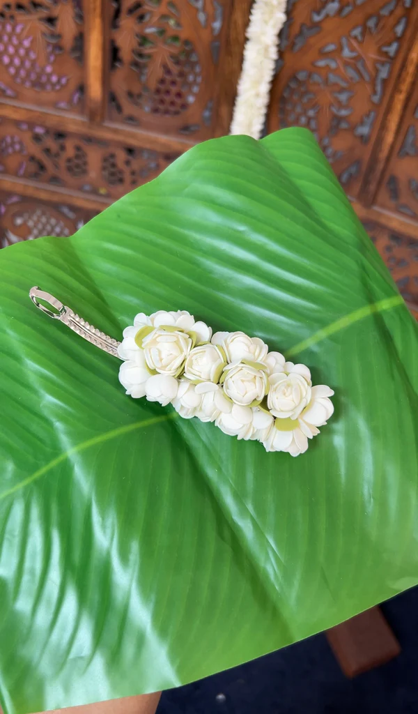 Mallipoo Clip